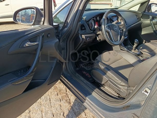 Opel Astra · Ano 2016