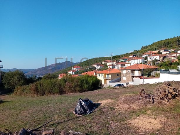 Terreno para Construção com 420 m² · Raiva, Castelo de Paiva