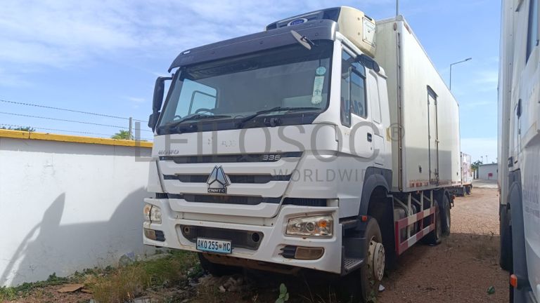 Camião frigorífico Sinotruk Howo 336