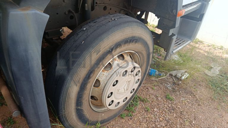 Camião frigorífico Sinotruk Howo 336