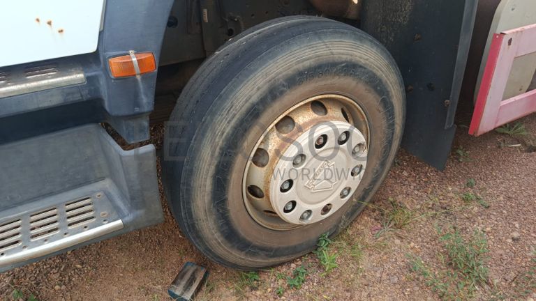 Camião frigorífico Sinotruk Howo 336