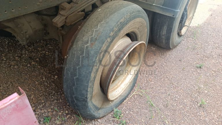 Camião frigorífico Sinotruk Howo 336