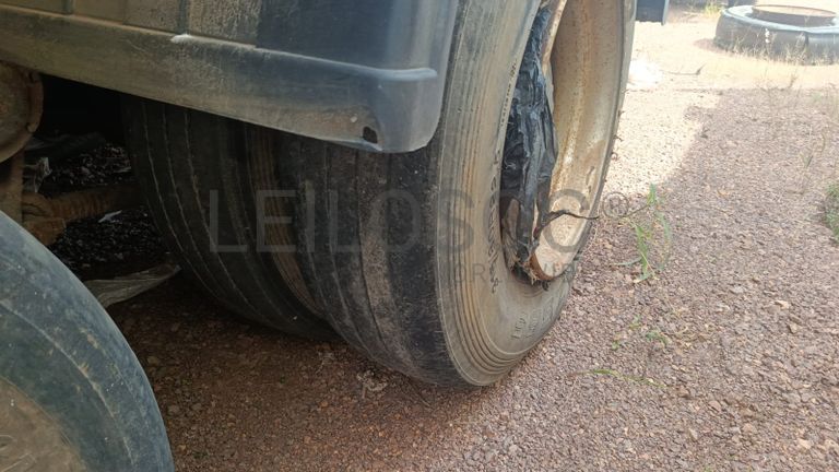 Camião frigorífico Sinotruk Howo 336