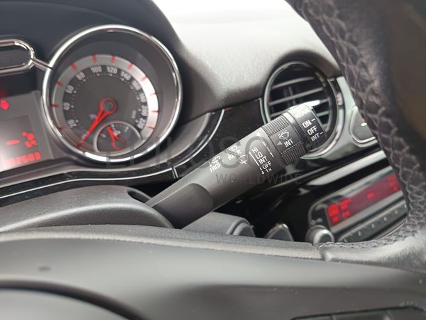 Opel Adam · Gasolina/GPL · Ano 2017