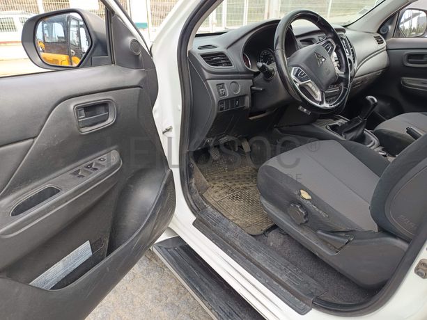 Mitsubishi L200 2.3 DI-D 4 WD Space CAB · Ano 2022