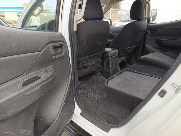 Mitsubishi L200 2.3 DI-D 4 WD Space CAB · Ano 2022