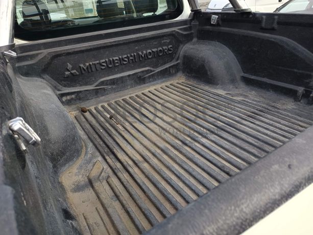 Mitsubishi L200 2.3 DI-D 4 WD Space CAB · Ano 2022