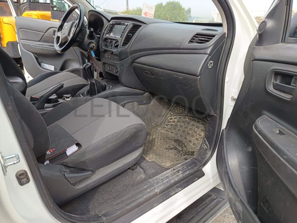 Mitsubishi L200 2.3 DI-D 4 WD Space CAB · Ano 2022