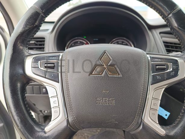 Mitsubishi L200 2.3 DI-D 4 WD Space CAB · Ano 2022