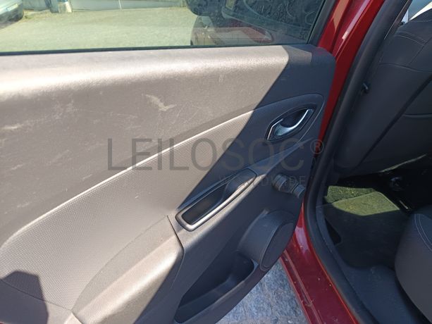 Renault Clio · Ano 2018