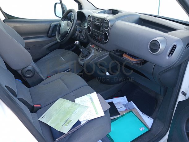 Peugeot Partner · Ano 2015