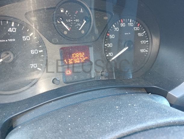 Peugeot Partner · Ano 2015