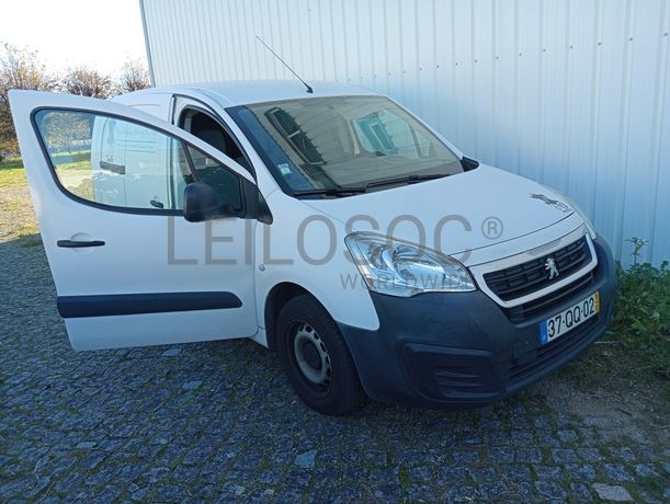 Peugeot Partner · Ano 2015