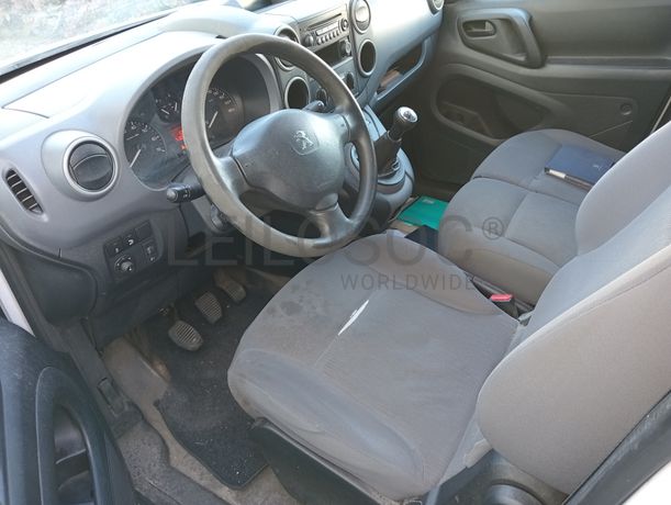 Peugeot Partner · Ano 2015