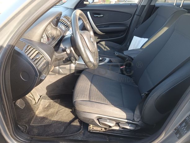 BMW 118d · Ano 2011