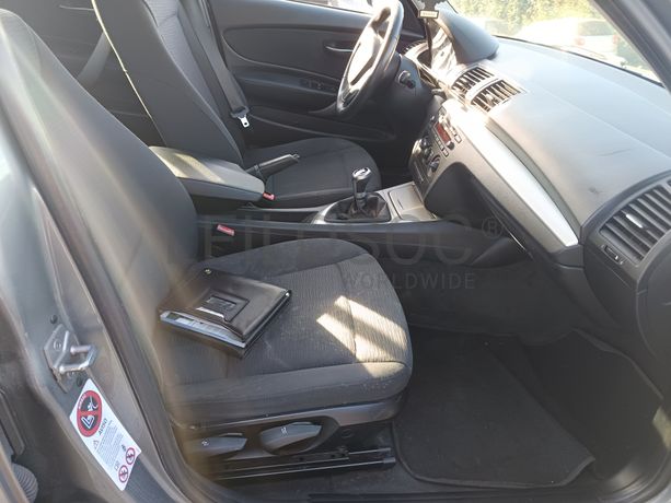 BMW 118d · Ano 2011