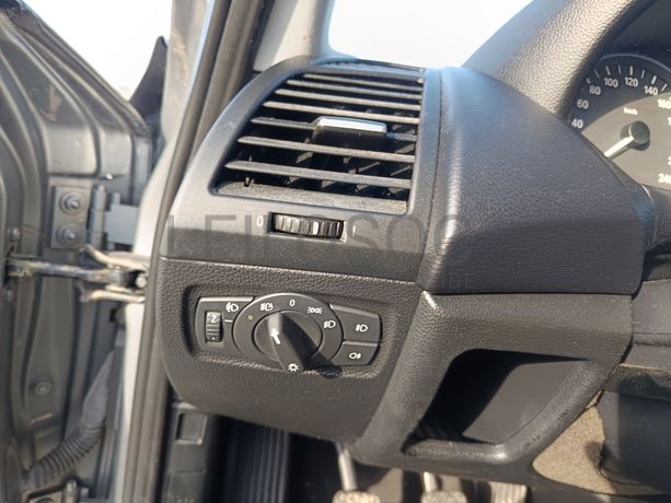 BMW 118d · Ano 2011