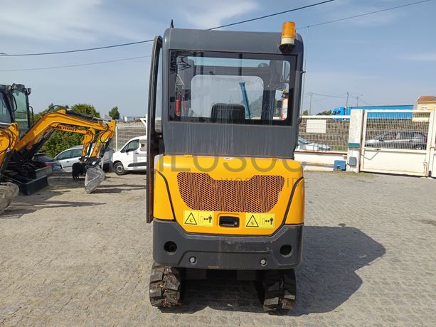 Mini Giratória Infront YFE20 · Ano 2023