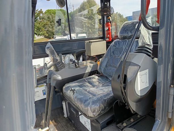 Mini Giratória Infront YFE20 · Ano 2023