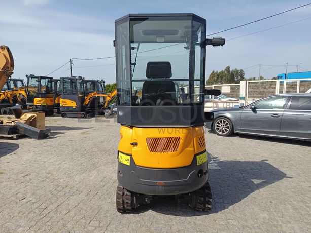 Mini Giratória Infront YFE16 · Ano 2022