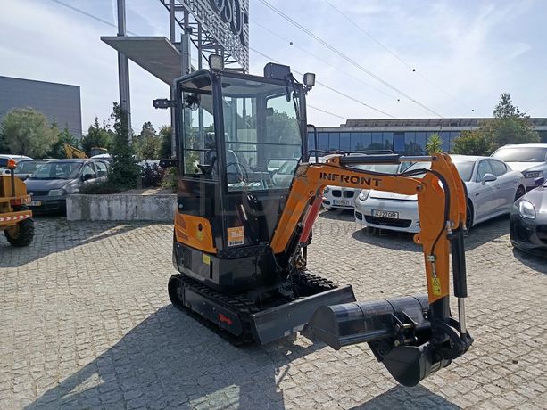 Mini Giratória Infront YFE16 · Ano 2022