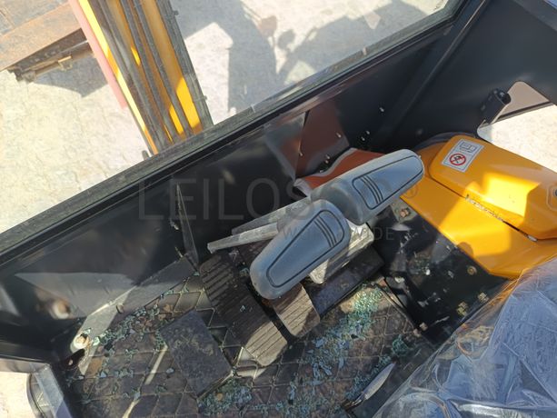 Mini Giratória Infront YFE16 · Ano 2022