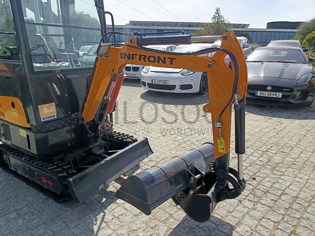 Mini Giratória Infront YFE16 · Ano 2022