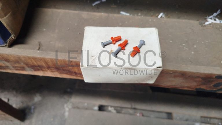 Rebites e Balas amarelas