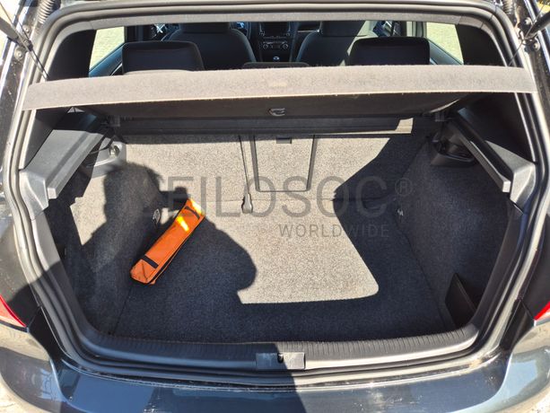 Volkswagen Golf · Ano 2009