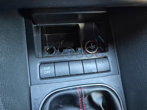 Volkswagen Golf · Ano 2009