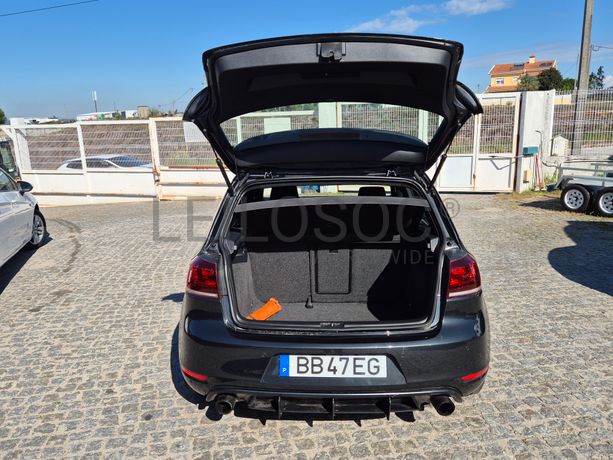 Volkswagen Golf · Ano 2009