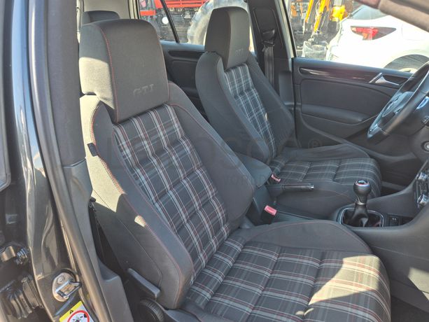 Volkswagen Golf · Ano 2009