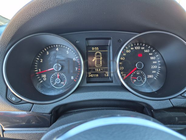 Volkswagen Golf · Ano 2009