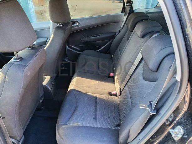 Peugeot 308 · Ano 2010