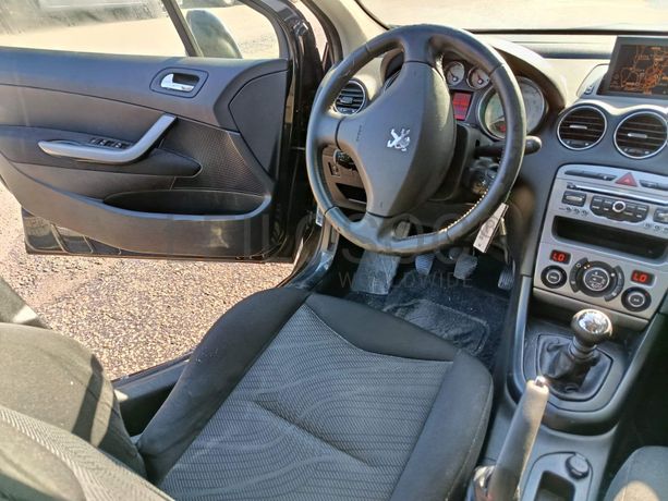 Peugeot 308 · Ano 2010