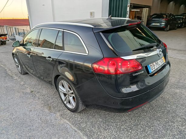 Opel Insígnia Sports Tourer · Ano 2011