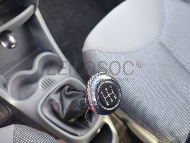 Peugeot 107 · Ano 2006