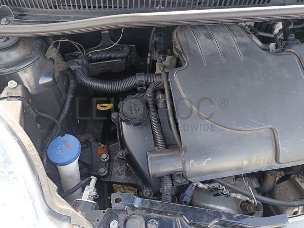 Peugeot 107 · Ano 2006