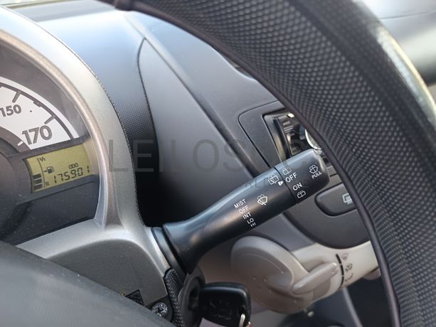 Peugeot 107 · Ano 2006