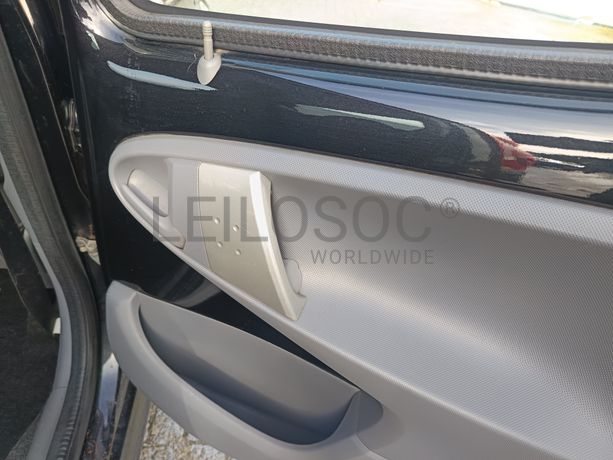 Peugeot 107 · Ano 2006