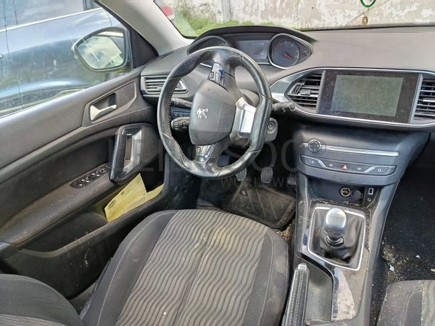 Peugeot 308 · Ano 2014