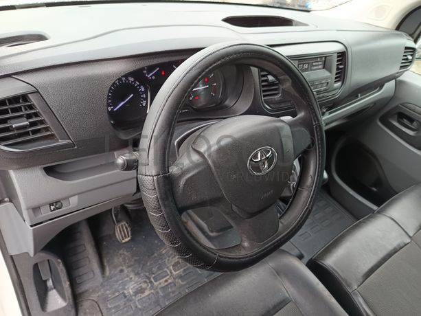 Toyota Proace · Ano 2017