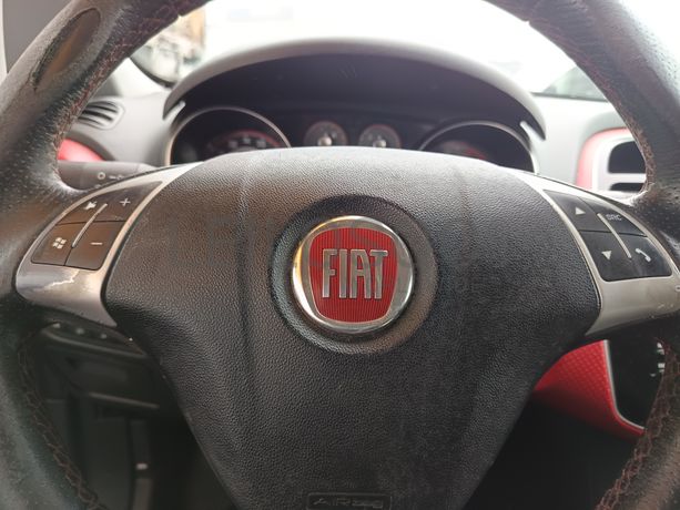 Fiat Punto EVO 1.4 16V · Ano 2010