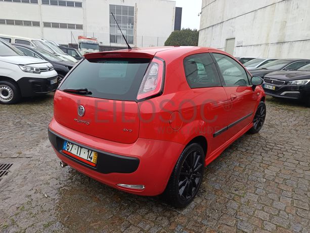 Fiat Punto EVO 1.4 16V · Ano 2010