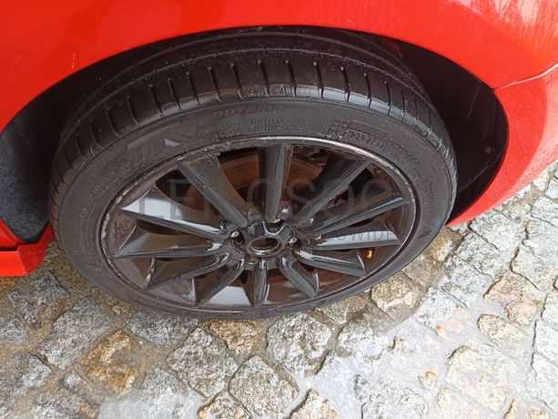 Fiat Punto EVO 1.4 16V · Ano 2010