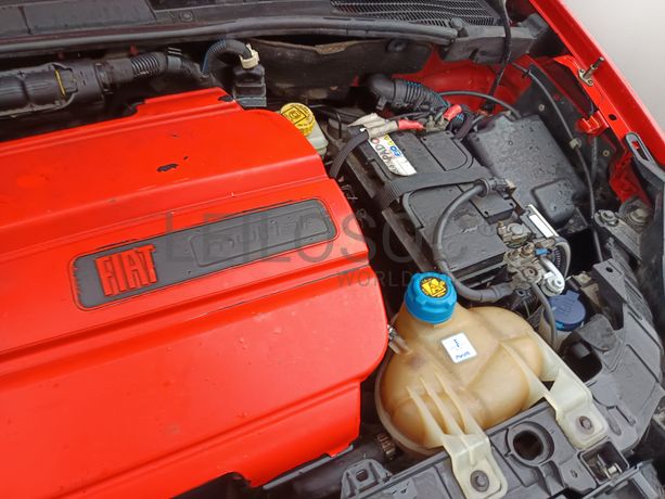 Fiat Punto EVO 1.4 16V · Ano 2010