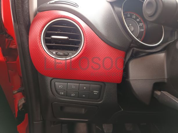 Fiat Punto EVO 1.4 16V · Ano 2010