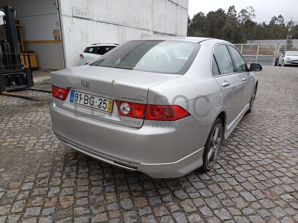 Honda Accord · Ano 2006