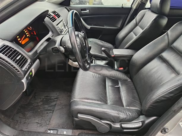 Honda Accord · Ano 2006