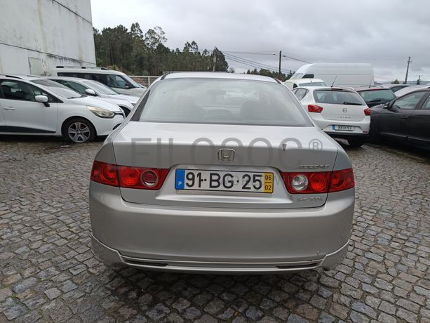 Honda Accord · Ano 2006